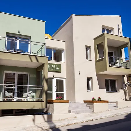 Strada - Micro Limenaria (Thasos)