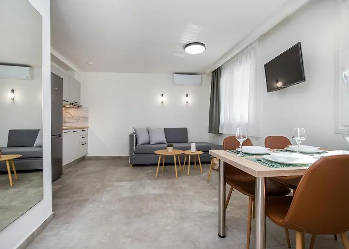 Strada * 利迈纳里亚