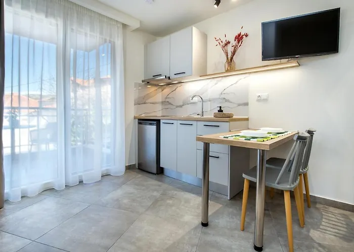 Strada * 利迈纳里亚