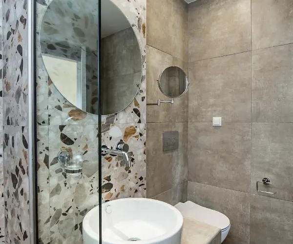 Strada * 利迈纳里亚