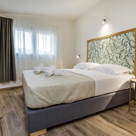 Strada Apartman