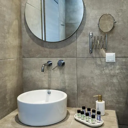 Strada - Micro * 利迈纳里亚