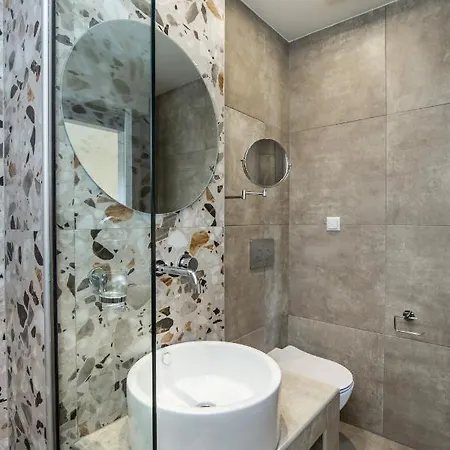 Strada - Micro * 利迈纳里亚