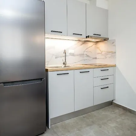 Strada - Micro * 利迈纳里亚